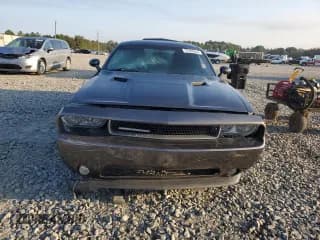 ✅ 2014 Dodge Challenger R/T 100th Anniversary Appearance • VIN: 2C3CDYBT6EH136826 • Lot: 72355944. Wystawiony na Copart z przebiegiem 98 953 mil. Bezpłatny archiwum sprzedaży aukcyjnych z USA i szczegółowy raport historii pojazdu na DreamBid. Zdjęcie 5.