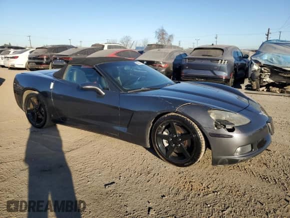 2009 Chevrolet Corvette с VIN 1G1YY36W795107256, выставлен на аукционе Copart как лот 50815345 с пробегом 112 147 миль миль и Списание • Salvage title. История ставок и продаж доступна на DreamBid. Изображение 4.