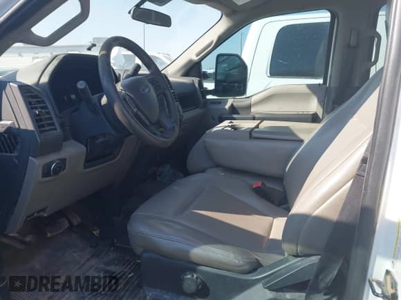 ✅ 2022 Ford F-250 XL • VIN: 1FT7W2BT1NEC19334 • Lot: 42939601. Listed on IAAI with 119,639 mi. Free auction sales archive from the USA and detailed vehicle history report at DreamBid. Image 5.