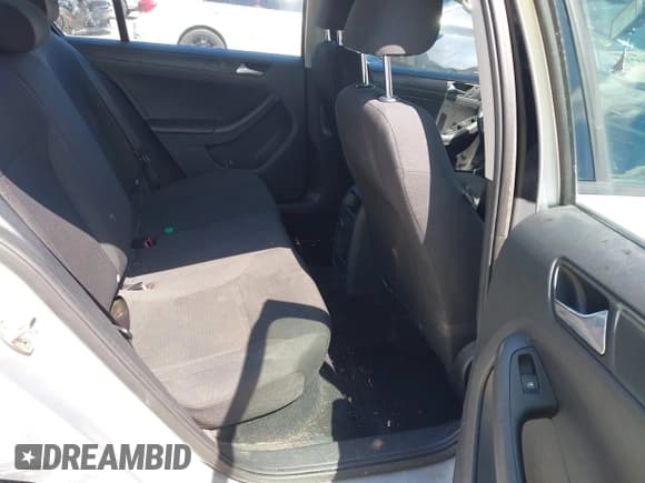 ✅ 2015 Volkswagen Jetta S • VIN: 3VW2K7AJ5FM287079 • Lot: 42982398. Listed on IAAI with 104,408 mi. Free auction sales archive from the USA and detailed vehicle history report at DreamBid. Image 8.