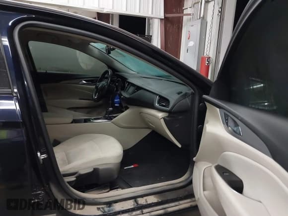 ✅ 2018 Buick Regal Preferred • VIN: W04GL6SX0J1146939 • Лот: 43337071. Опубликован ранее на IAAI с пробегом Не указан. Бесплатный доступ к архиву аукционных продаж из США и подробный отчёт об истории автомобиля на DreamBid. Изображение 5.