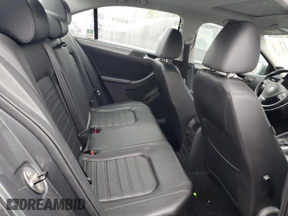 ✅ 2014 Volkswagen Jetta SEL • VIN: 3VWL17AJ5EM429713 • Lot: 85931395. Wystawiony na Copart z przebiegiem 30 016 mil. Bezpłatny archiwum sprzedaży aukcyjnych z USA i szczegółowy raport historii pojazdu na DreamBid. Zdjęcie 10.