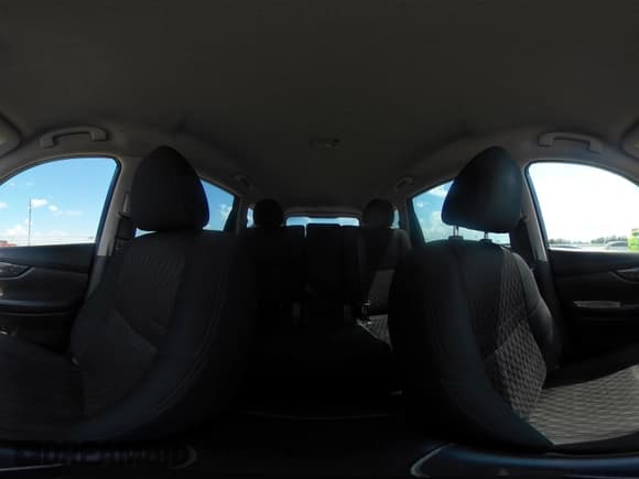 ✅ 2018 Nissan Rogue SL • VIN: 5N1AT2MTXJC749735 • Lot: 43228553. Wystawiony na IAAI z przebiegiem 156 400 mil. Bezpłatny archiwum sprzedaży aukcyjnych z USA i szczegółowy raport historii pojazdu na DreamBid. Zdjęcie 18.