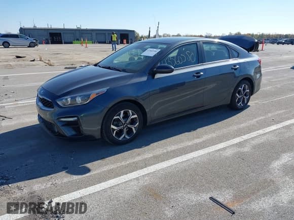 ✅ 2020 Kia Forte LXS • VIN: 3KPF24AD3LE183452 • Лот: 43560580. Опубликован ранее на IAAI с пробегом 83 285 миль. Бесплатный доступ к архиву аукционных продаж из США и подробный отчёт об истории автомобиля на DreamBid. Изображение 18.