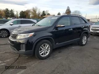 ✅ 2015 Kia Sorento LX • VIN: 5XYKTDA77FG584368 • Lot: 91079935. Listed on Copart with 139,795 mi. Free auction sales archive from the USA and detailed vehicle history report at DreamBid. Image 1.