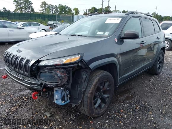 ✅ 2016 Jeep Cherokee Trailhawk • VIN: 1C4PJMBS3GW201884 • Lot: 43281243. Wystawiony na IAAI z przebiegiem 159 090 mil. Bezpłatny archiwum sprzedaży aukcyjnych z USA i szczegółowy raport historii pojazdu na DreamBid. Zdjęcie 2.