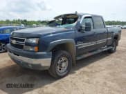 ✅ 2006 Chevrolet Silverado 2500HD LT3 • VIN: 1GCHK23D96F234053 • Лот: 42870148. Опубликован ранее на IAAI с пробегом 289 362 миль. Бесплатный доступ к архиву аукционных продаж из США и подробный отчёт об истории автомобиля на DreamBid. Изображение 2.