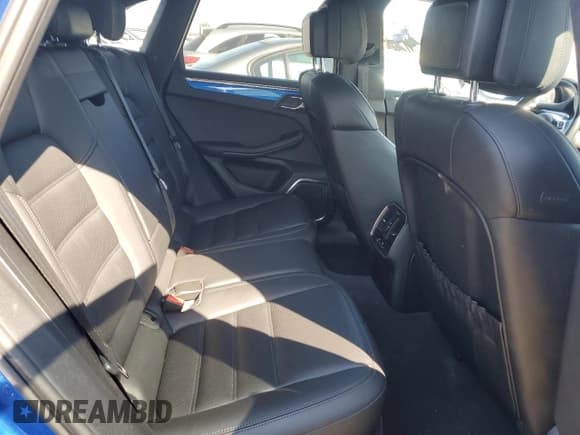 ✅ 2016 Porsche Macan S • VIN: WP1AB2A59GLB44268 • Лот: 71700415. Опубликован ранее на Copart с пробегом 68 603 миль. Бесплатный доступ к архиву аукционных продаж из США и подробный отчёт об истории автомобиля на DreamBid. Изображение 11.