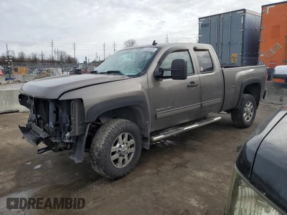 ✅ 2012 Chevrolet Silverado 2500HD LT • VIN: 1GC2KXCG9CZ243133 • Lot: 89163325. Wystawiony na Copart z przebiegiem 217 644 mil. Bezpłatny archiwum sprzedaży aukcyjnych z USA i szczegółowy raport historii pojazdu na DreamBid. Zdjęcie 1.