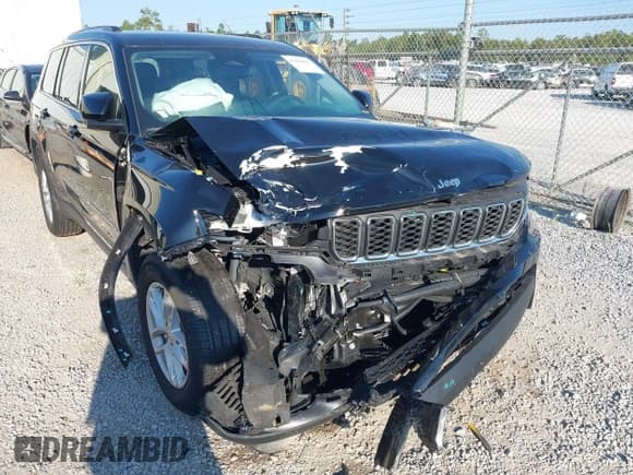 ✅ 2023 Jeep Grand Cherokee Laredo • VIN: 1C4RJJAG3P8856832 • Lot: 43250627. Listed on IAAI with 26,006 mi. Free auction sales archive from the USA and detailed vehicle history report at DreamBid. Image 6.