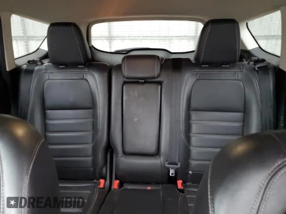 ✅ 2019 Ford Escape Titanium • VIN: 1FMCU0J98KUC33033 • Lot: 90056535. Listed on Copart with 96,806 mi. Free auction sales archive from the USA and detailed vehicle history report at DreamBid. Image 10.