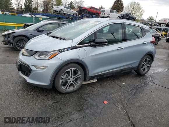 ✅ 2017 Chevrolet Bolt EV Premier • VIN: 1G1FX6S09H4160185 • Lot: 55984055. Wystawiony na Copart z przebiegiem 51 956 mil. Bezpłatny archiwum sprzedaży aukcyjnych z USA i szczegółowy raport historii pojazdu na DreamBid. Zdjęcie 1.