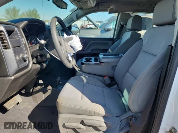 ✅ 2019 Chevrolet Silverado 1500 Custom • VIN: 2GCVKMEC9K1207228 • Лот: 84832215. Опубликован ранее на Copart с пробегом 125 874 миль. Бесплатный доступ к архиву аукционных продаж из США и подробный отчёт об истории автомобиля на DreamBid. Изображение 7.