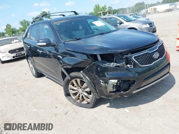 ✅ 2012 Kia Sorento SX • VIN: 5XYKW4A2XCG232506 • Лот: 42740284. Опубликован ранее на IAAI с пробегом 140 990 миль. Бесплатный доступ к архиву аукционных продаж из США и подробный отчёт об истории автомобиля на DreamBid. Изображение 1.