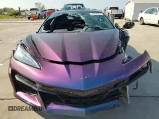 2024 Chevrolet Corvette z VIN 1G1YE3D32R5604362, wystawiony jako Copart lot #68728884 z przebiegiem Nie podano mil oraz Szkoda całkowita • Salvage title. Historia ofert i sprzedaży dostępna na DreamBid. Obrazek 5.