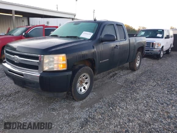 ✅ 2010 Chevrolet Silverado 1500 LT • VIN: 1GCSCSE08AZ132330 • Lot: 43594194. Listed on IAAI with 415,142 mi. Free auction sales archive from the USA and detailed vehicle history report at DreamBid. Image 17.