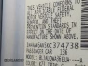 ✅ 2019 Nissan Maxima SL • VIN: 1N4AA6AV5KC374738 • Lot: 42442510. Wystawiony na IAAI z przebiegiem 104 456 mil. Bezpłatny archiwum sprzedaży aukcyjnych z USA i szczegółowy raport historii pojazdu na DreamBid. Zdjęcie 9.