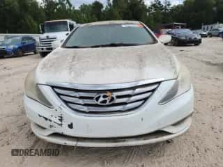 2013 Hyundai Sonata GLS z VIN 5NPEB4AC0DH648771, wystawiony jako Copart lot #86265855 z przebiegiem 173 810 mil mil oraz Czysty tytuł • Clean title. Historia ofert i sprzedaży dostępna na DreamBid. Obrazek 5.