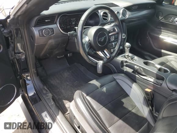 ✅ 2020 Ford Mustang GT Premium • VIN: 1FATP8FFXL5150083 • Lot: 70175895. Listed on Copart with 31,543 mi. Free auction sales archive from the USA and detailed vehicle history report at DreamBid. Image 8.