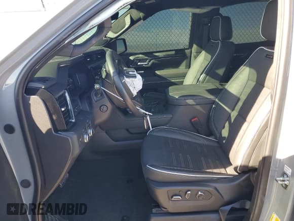 ✅ 2024 GMC Sierra 1500 AT4X • VIN: 3GTUUFEL6RG298252 • Лот: 84303604. Опубликован ранее на Copart с пробегом 6 017 миль. Бесплатный доступ к архиву аукционных продаж из США и подробный отчёт об истории автомобиля на DreamBid. Изображение 7.