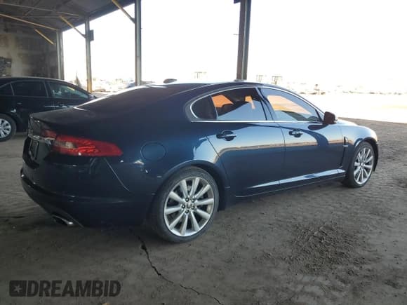 ✅ 2010 Jaguar XF Premium Luxury • VIN: SAJWA0GB9ALR76696 • Lot: 92102615. Wystawiony na Copart z przebiegiem 84 173 mil. Bezpłatny archiwum sprzedaży aukcyjnych z USA i szczegółowy raport historii pojazdu na DreamBid. Zdjęcie 3.