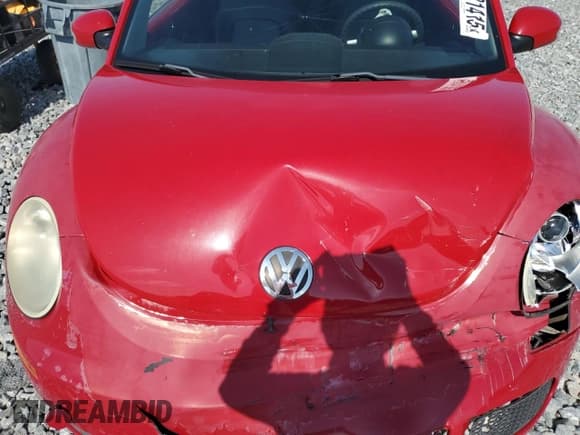 ✅ 2010 Volkswagen Beetle • VIN: 3VWPW3AG8AM017389 • Lot: 55821415. Wystawiony na Copart z przebiegiem 117 861 mil. Bezpłatny archiwum sprzedaży aukcyjnych z USA i szczegółowy raport historii pojazdu na DreamBid. Zdjęcie 11.