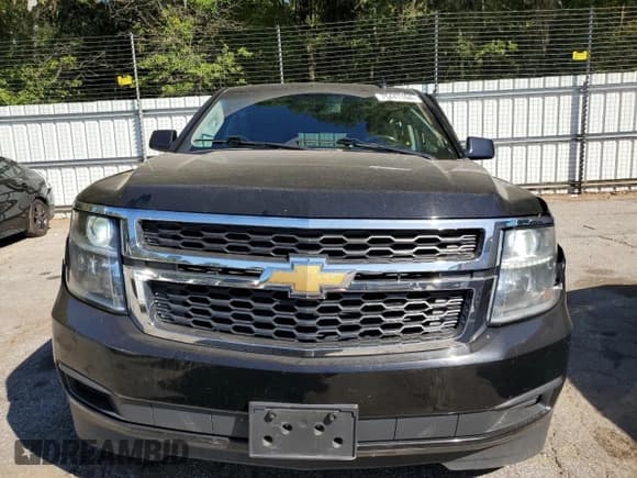 ✅ 2020 Chevrolet Suburban LT • VIN: 1GNSCHKC5LR305605 • Lot: 75447164. Wystawiony na Copart z przebiegiem 176 775 mil. Bezpłatny archiwum sprzedaży aukcyjnych z USA i szczegółowy raport historii pojazdu na DreamBid. Zdjęcie 5.