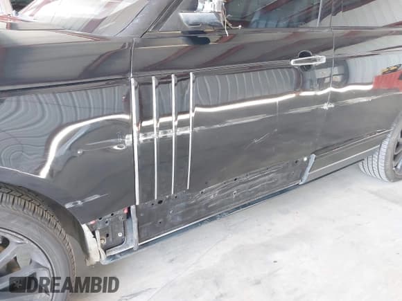 ✅ 2015 Land Rover Range Rover Autobiography • VIN: SALGV3TFXFA237897 • Lot: 42149731. Listed on IAAI with 138,772 mi. Free auction sales archive from the USA and detailed vehicle history report at DreamBid. Image 6.