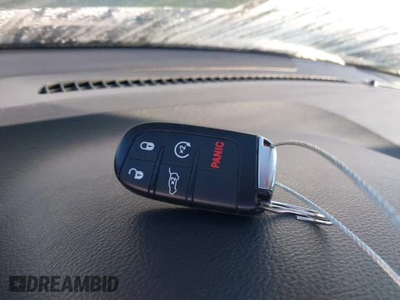 ✅ 2017 Jeep Grand Cherokee Altitude • VIN: 1C4RJFAG2HC851651 • Lot: 43308034. Listed on IAAI with 80,102 mi. Free auction sales archive from the USA and detailed vehicle history report at DreamBid. Image 11.