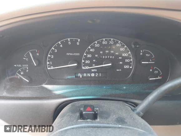 ✅ 2001 Ford Explorer XLT • VIN: 1FMZU63E91ZA08158 • Lot: 43201158. Listed on IAAI with Not provided. Free auction sales archive from the USA and detailed vehicle history report at DreamBid. Image 7.