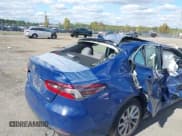 ✅ 2023 Toyota Camry LE • VIN: 4T1R11AK2PU130970 • Lot: 43417043. Wystawiony na IAAI z przebiegiem 26 938 mil. Bezpłatny archiwum sprzedaży aukcyjnych z USA i szczegółowy raport historii pojazdu na DreamBid. Zdjęcie 6.