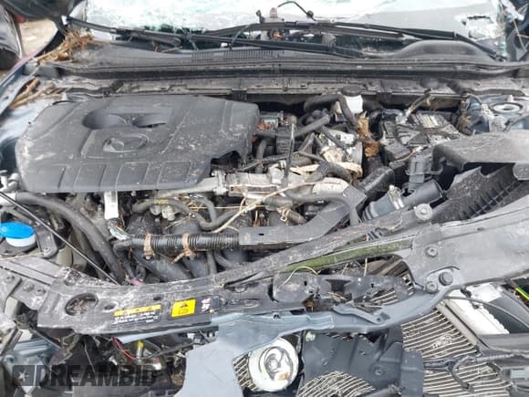 ✅ 2023 Mazda 3 S Carbon Edition • VIN: 3MZBPBCM4PM360102 • Лот: 42470237. Опубликован ранее на IAAI с пробегом Не указан. Бесплатный доступ к архиву аукционных продаж из США и подробный отчёт об истории автомобиля на DreamBid. Изображение 10.