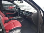 ✅ 2020 Porsche Macan • VIN: WP1AA2A50LLB11382 • Lot: 42593656. Wystawiony na IAAI z przebiegiem 80 663 mil. Bezpłatny archiwum sprzedaży aukcyjnych z USA i szczegółowy raport historii pojazdu na DreamBid. Zdjęcie 5.