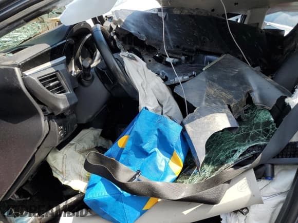 ✅ 2015 Toyota Corolla LE • VIN: 5YFBURHE9FP231334 • Лот: 66401265. Опубликован ранее на Copart с пробегом Не указан. Бесплатный доступ к архиву аукционных продаж из США и подробный отчёт об истории автомобиля на DreamBid. Изображение 7.