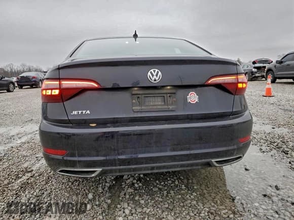 ✅ 2021 Volkswagen Jetta S • VIN: 3VWC57BU4MM015348 • Lot: 92399325. Wystawiony na Copart z przebiegiem 43 054 mil. Bezpłatny archiwum sprzedaży aukcyjnych z USA i szczegółowy raport historii pojazdu na DreamBid. Zdjęcie 6.