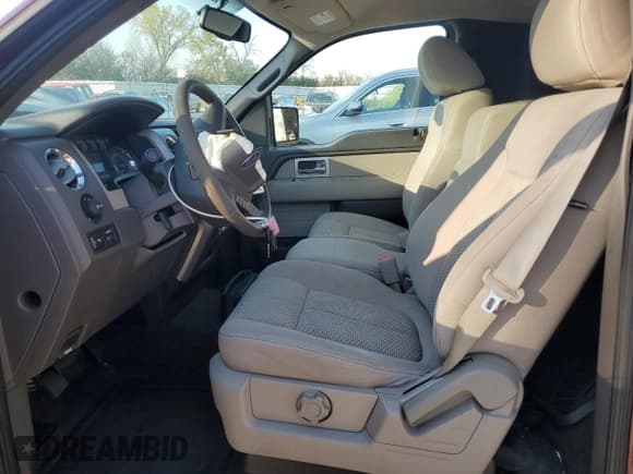 ✅ 2010 Ford F-150 XL • VIN: 1FTMF1C85AKE57478 • Lot: 82338555. Listed on Copart with 132,598 mi. Free auction sales archive from the USA and detailed vehicle history report at DreamBid. Image 7.