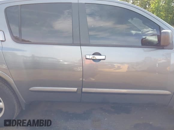 ✅ 2015 Nissan Armada SV • VIN: 5N1BA0ND4FN620763 • Lot: 42950065. Wystawiony na IAAI z przebiegiem 73 263 mil. Bezpłatny archiwum sprzedaży aukcyjnych z USA i szczegółowy raport historii pojazdu na DreamBid. Zdjęcie 13.