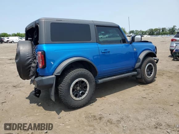 ✅ 2022 Ford Bronco • VIN: 1FMDE5CP0NLB73740 • Lot: 58896715. Listed on Copart with 54,006 mi. Free auction sales archive from the USA and detailed vehicle history report at DreamBid. Image 3.