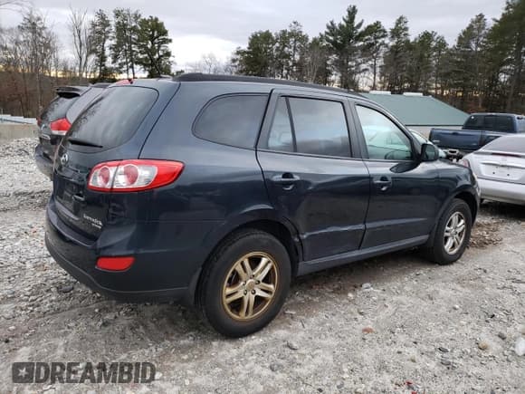 ✅ 2011 Hyundai Santa Fe GLS • VIN: 5XYZGDAG2BG079111 • Lot: 84824394. Listed on Copart with 158,377 mi. Free auction sales archive from the USA and detailed vehicle history report at DreamBid. Image 3.