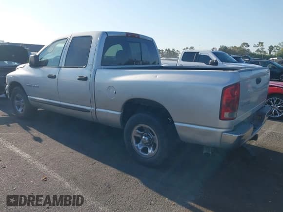 ✅ 2002 Dodge 1500 • VIN: 3D7HA18N22G200386 • Lot: 43111621. Listed on IAAI with 216,026 mi. Free auction sales archive from the USA and detailed vehicle history report at DreamBid. Image 3.
