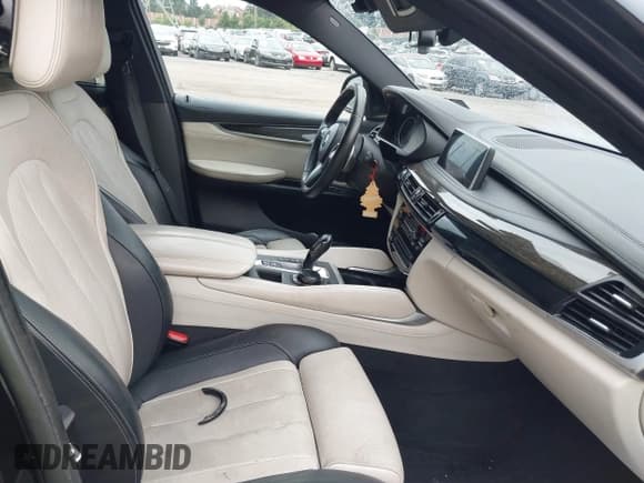 ✅ 2016 BMW X6 xDrive50i • VIN: 5UXKU6C55G0R34087 • Лот: 42866264. Опубликован ранее на IAAI с пробегом 90 912 миль. Бесплатный доступ к архиву аукционных продаж из США и подробный отчёт об истории автомобиля на DreamBid. Изображение 5.