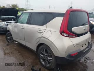 ✅ 2020 Kia Soul EX • VIN: KNDJ33AU5L7025003 • Лот: 43555604. Опубликован ранее на IAAI с пробегом 108 422 миль. Бесплатный доступ к архиву аукционных продаж из США и подробный отчёт об истории автомобиля на DreamBid. Изображение 3.
