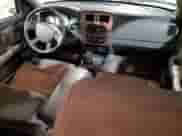 2007 Dodge Dakota SLT z VIN 1D7HW48K97S181294, wystawiony jako Copart lot #87062964 z przebiegiem 110 490 mil mil oraz Szkoda całkowita • Salvage title. Historia ofert i sprzedaży dostępna na DreamBid. Obrazek 8.