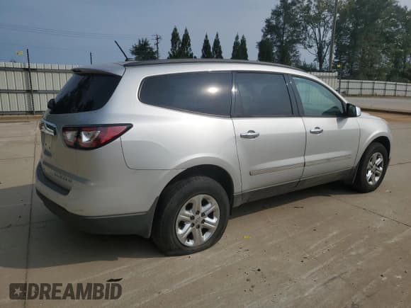 ✅ 2015 Chevrolet Traverse LS • VIN: 1GNKRFED6FJ335030 • Lot: 71094704. Wystawiony na Copart z przebiegiem 157 391 mil. Bezpłatny archiwum sprzedaży aukcyjnych z USA i szczegółowy raport historii pojazdu na DreamBid. Zdjęcie 3.