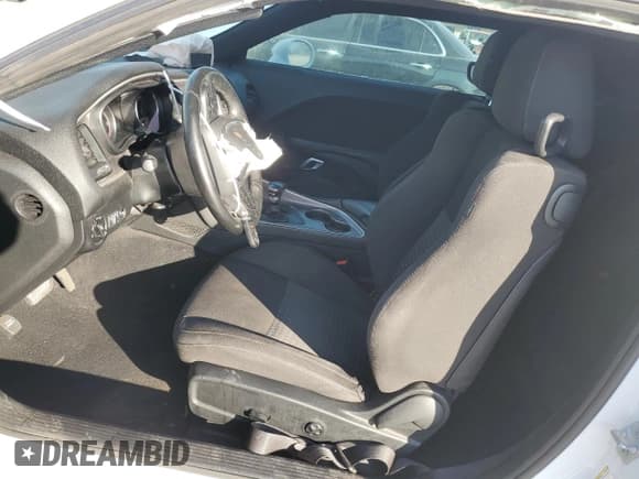 ✅ 2020 Dodge Challenger GT • VIN: 2C3CDZJG0LH151829 • Lot: 36955394. Wystawiony na Copart z przebiegiem 47 017 mil. Bezpłatny archiwum sprzedaży aukcyjnych z USA i szczegółowy raport historii pojazdu na DreamBid. Zdjęcie 7.