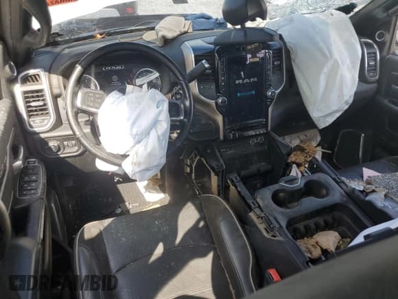 ✅ 2019 Ram 2500 Laramie • VIN: 3C6UR5FL9KG590680 • Лот: 66140045. Опубликован ранее на Copart с пробегом 107 783 миль. Бесплатный доступ к архиву аукционных продаж из США и подробный отчёт об истории автомобиля на DreamBid. Изображение 8.