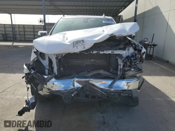 ✅ 2020 Chevrolet Silverado 1500 LTZ • VIN: 3GCUYGELXLG275011 • Lot: 49483245. Wystawiony na Copart z przebiegiem 76 405 mil. Bezpłatny archiwum sprzedaży aukcyjnych z USA i szczegółowy raport historii pojazdu na DreamBid. Zdjęcie 5.