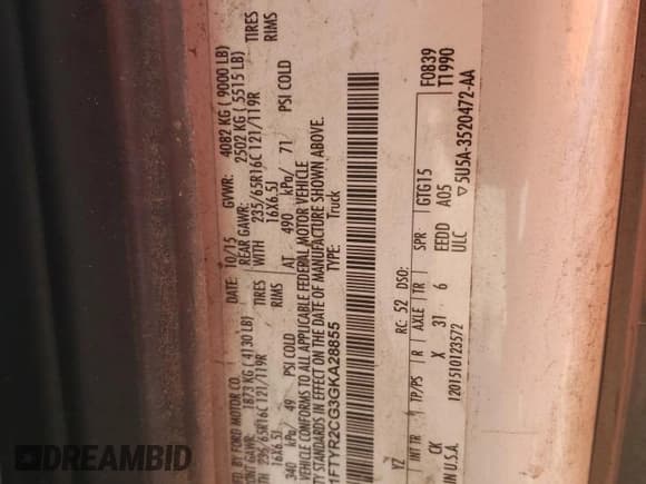 ✅ 2016 Ford Transit Cargo • VIN: 1FTYR2CG3GKA28855 • Лот: 63492774. Опубликован ранее на Copart с пробегом 135 624 миль. Бесплатный доступ к архиву аукционных продаж из США и подробный отчёт об истории автомобиля на DreamBid. Изображение 13.