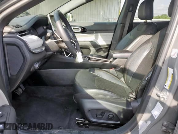 ✅ 2023 Jeep Compass Limited • VIN: 3C4NJDCN7PT522669 • Lot: 58012955. Wystawiony na Copart z przebiegiem 25 061 mil. Bezpłatny archiwum sprzedaży aukcyjnych z USA i szczegółowy raport historii pojazdu na DreamBid. Zdjęcie 7.