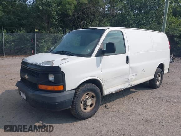 ✅ 2009 Chevrolet Express Cargo • VIN: 1GCGG25C691125228 • Lot: 42952605. Listed on IAAI with 192,989 mi. Free auction sales archive from the USA and detailed vehicle history report at DreamBid. Image 2.